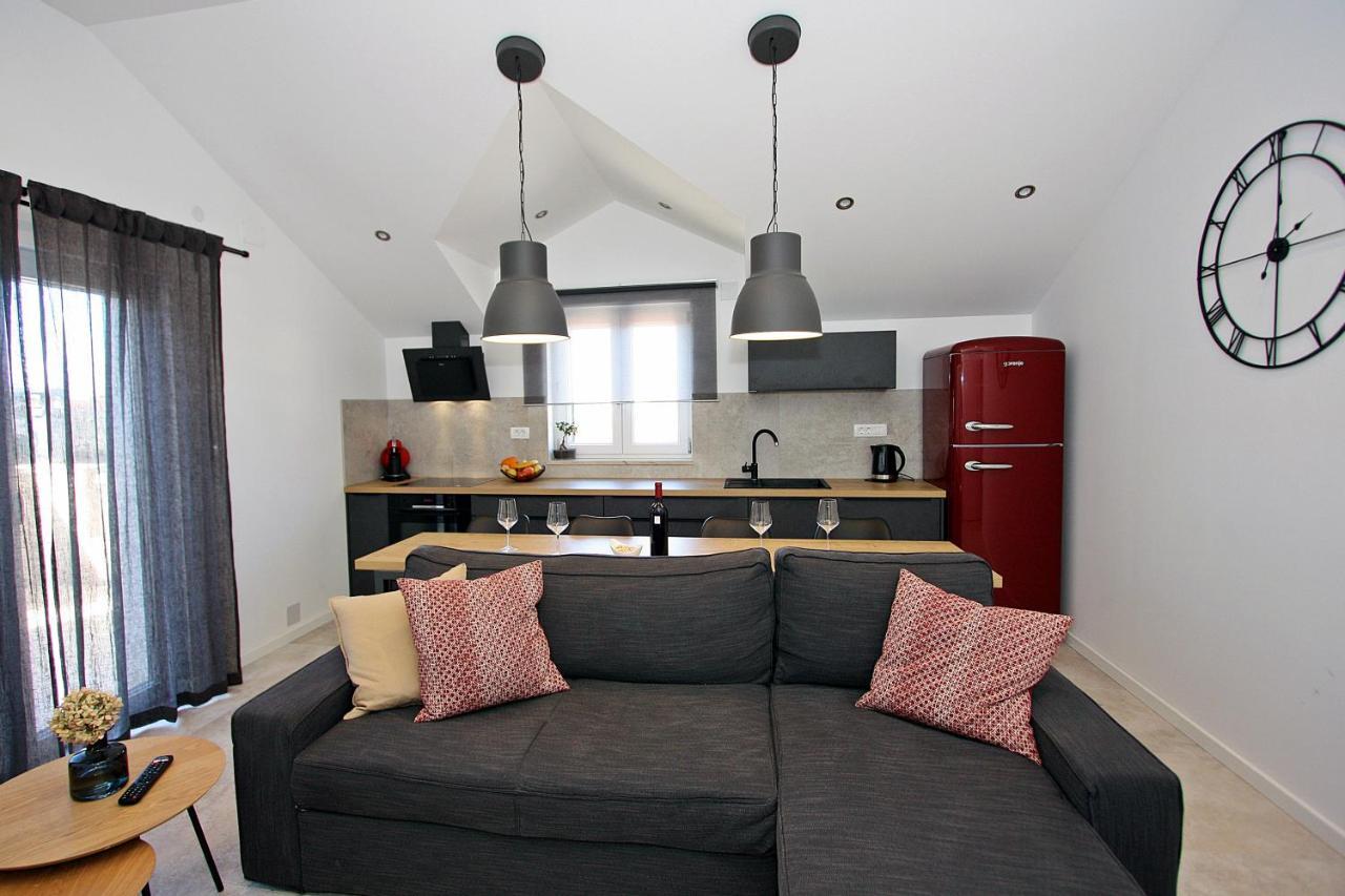 Apartman Gajka Supetar Exteriör bild